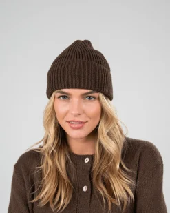 Beanie brown