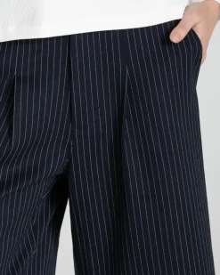 Bermuda Shorts Navy Pinstriped dame